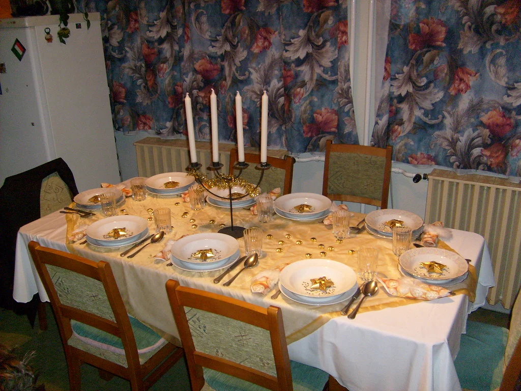 christmas table cover