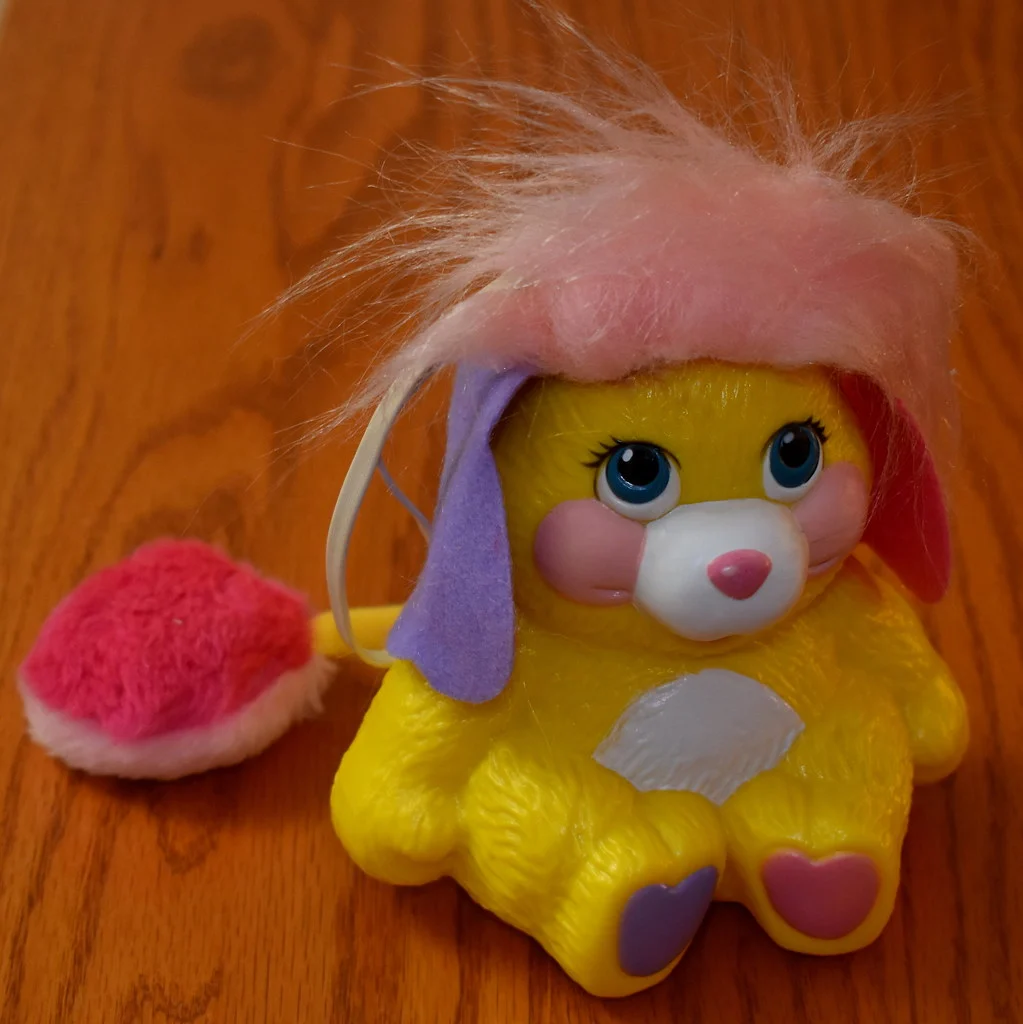 vintage popples novelty am radio, no. 013510, made in hong kong, copyright 1985 american greetings corp., playtime products authorized user