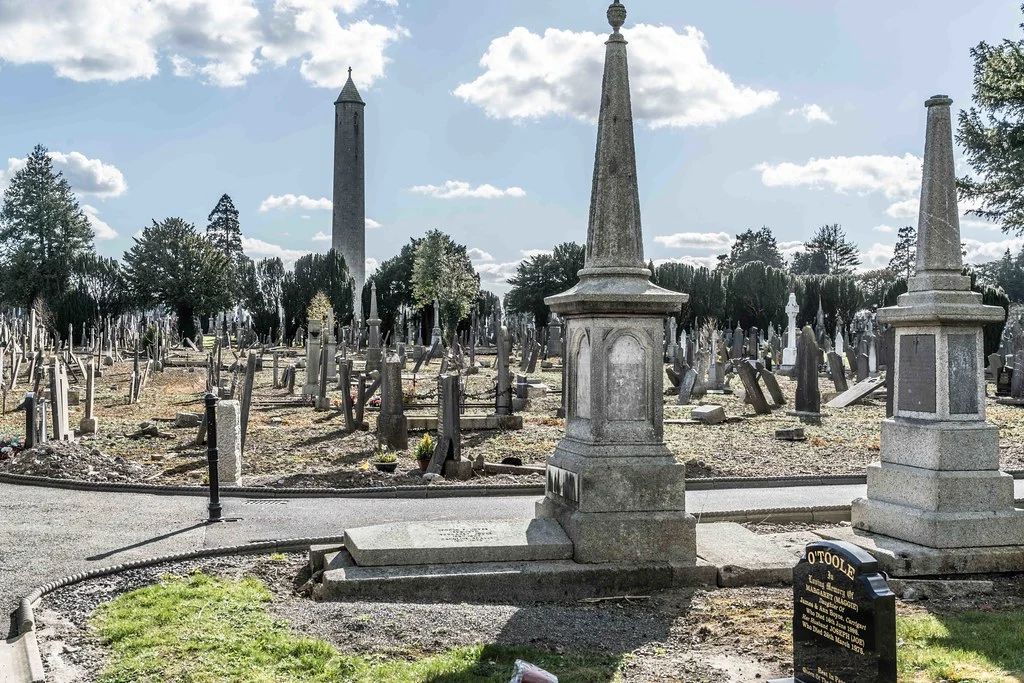some claim that death is the great leveller [i am not totally convinced] 113393